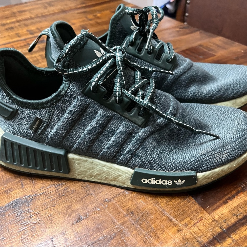 Adidas Men's NMD R1 sneakers